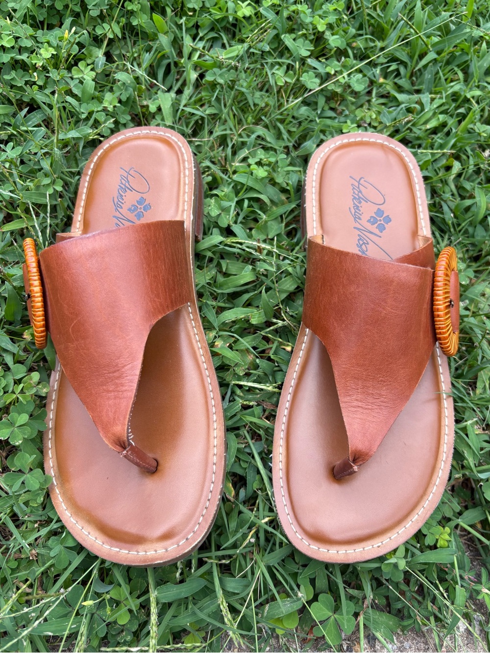 Patricia Nash Fulvia Brown Leather Flat
Slip-On Thong Sandals Women's Sz 8